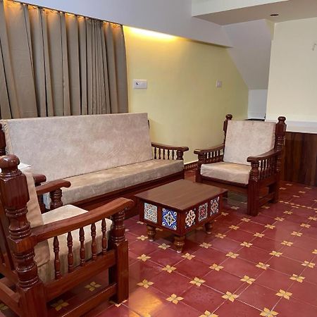 Viswa Residency Srirangam - Heritage Rooms Tiruchirappalli Bagian luar foto