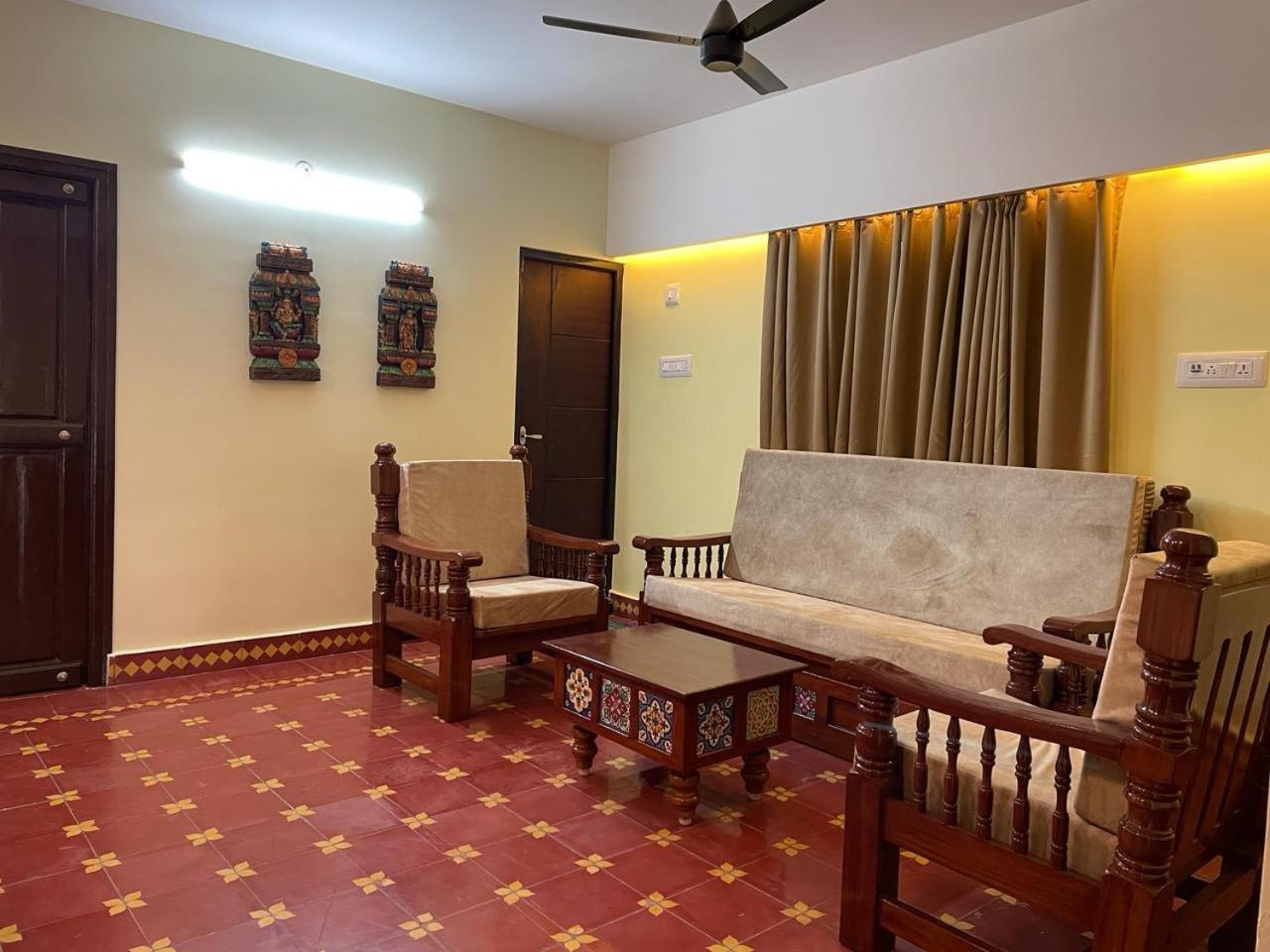 Viswa Residency Srirangam - Heritage Rooms Tiruchirappalli Bagian luar foto
